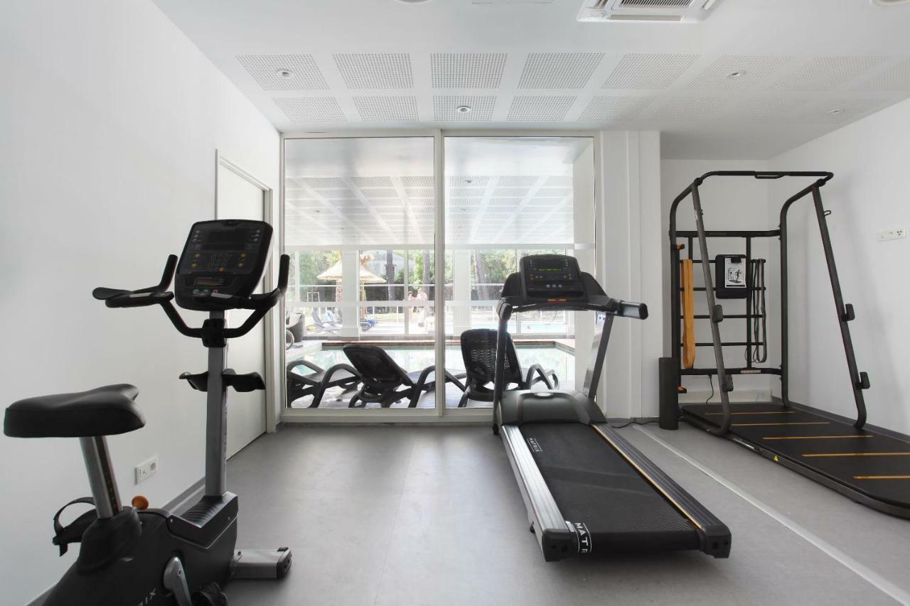 Residence Prestige Odalys Les Canissons 카발레르쉬르메르 외부 사진